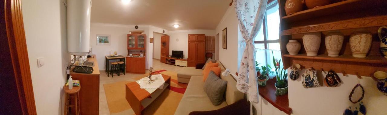 Nyugalom Szigete 2 Fos Apartman 1 Haloterrel Apartment Vertessomlo Exterior foto